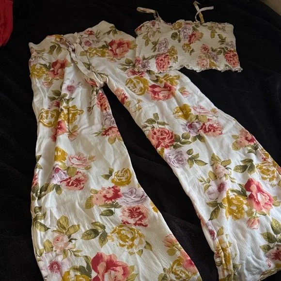 Floral Two-Piece Set orange green and purple Roses pants come slit on the sides - Picture 1 of 7